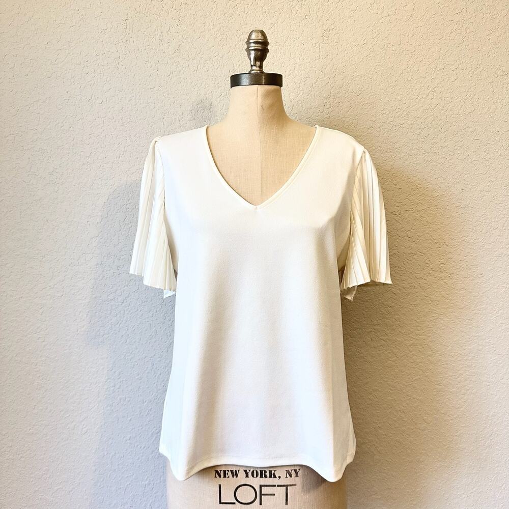 ANN TAYLOR Top Ivory Pleated Short Sleeve Stretch V-Neck Blouse NWT